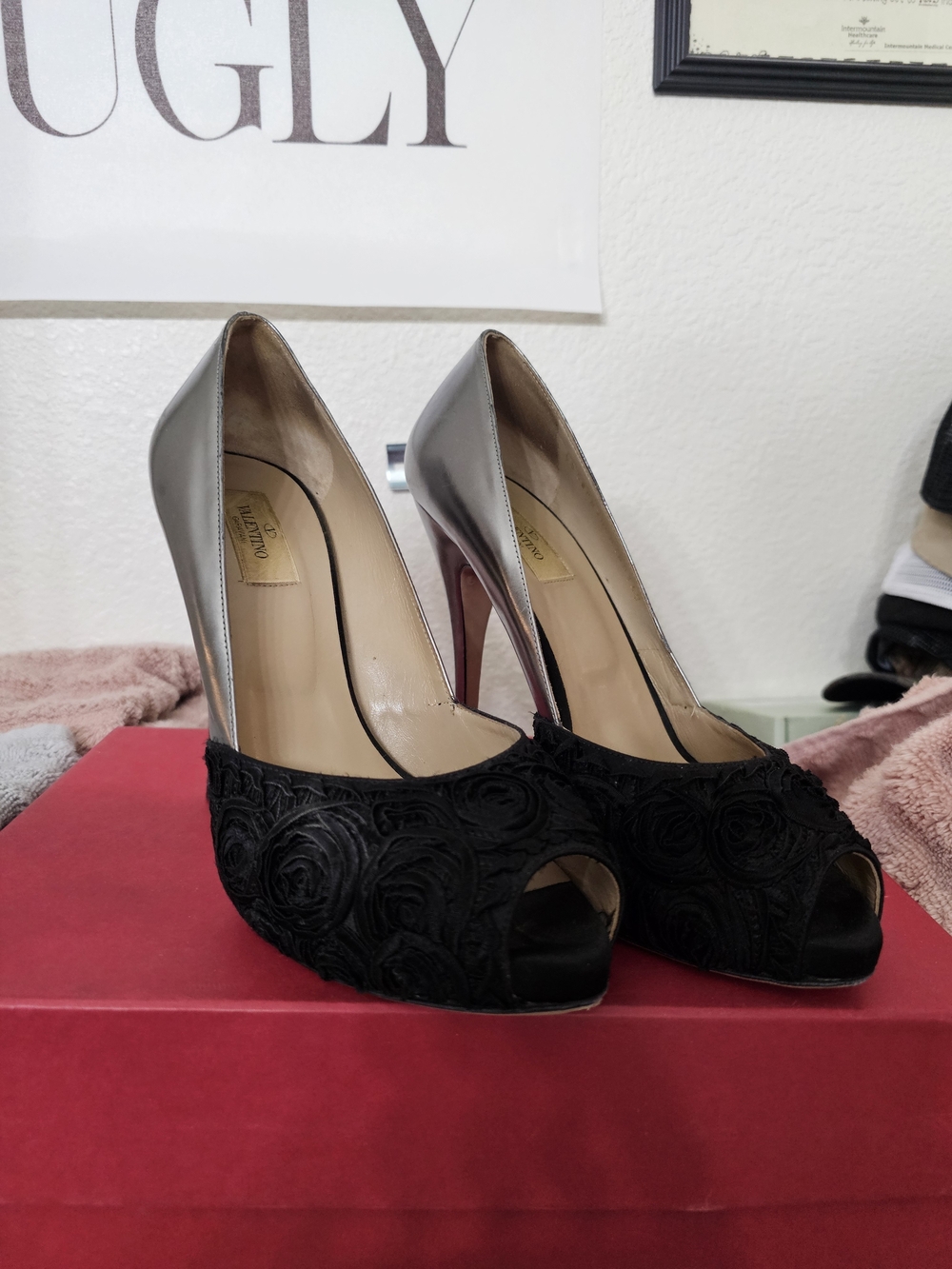 Vintage 2000s Valentino Garavani Heels With Rose Detail
